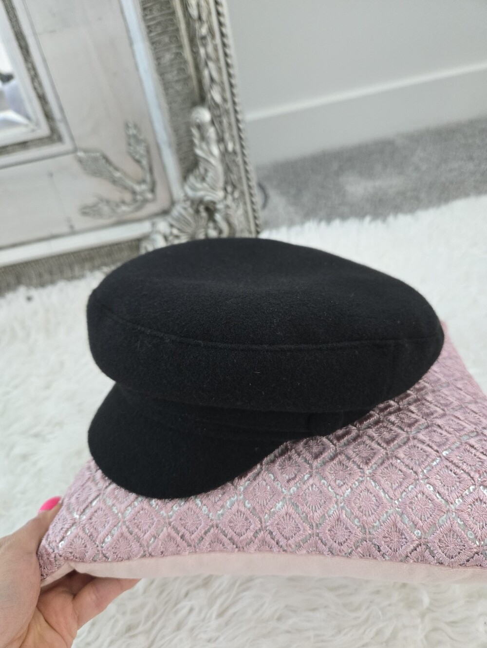 H&M Black Baker Boy Newboys Cap. Size Small.